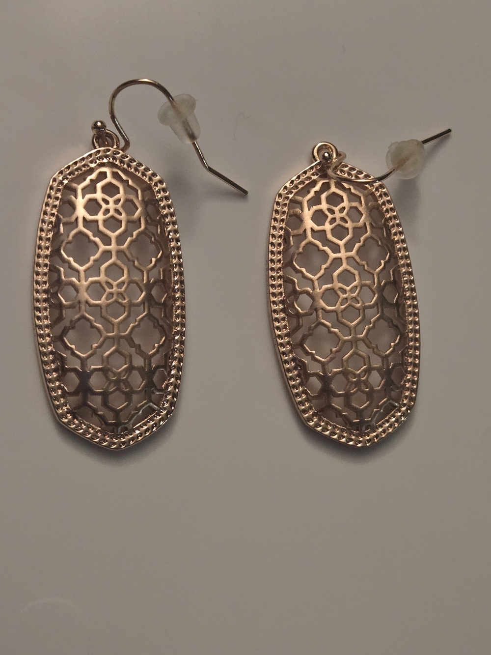 Kendra Scott Elle Drop Earrings in Gold Filigree